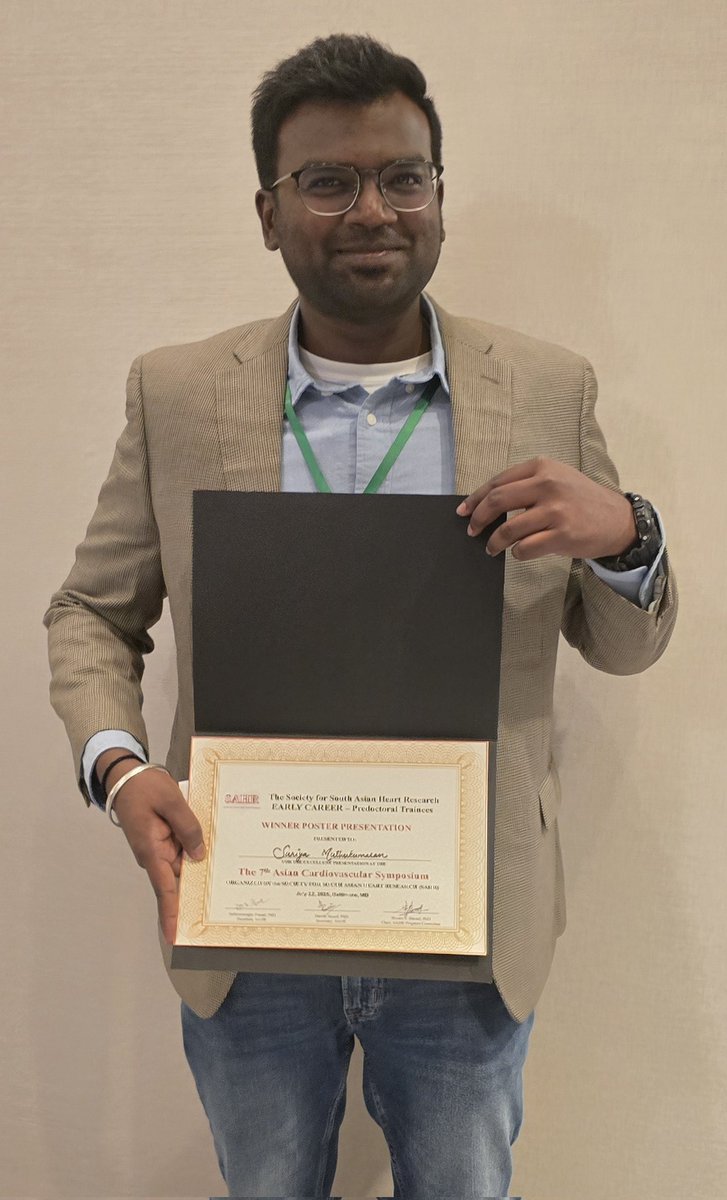 amit_k_rai17's tweet image. Great start for the @GarikipatiSrik2 Lab, as @SuriyaMN1005 got best poster presentation award in pre-doc category for his work on #circularRNA at ACRE-@SouthAsianHeart Symposium (pre BCVS conference) at Baltimore. @AHAScience @acdc_temple