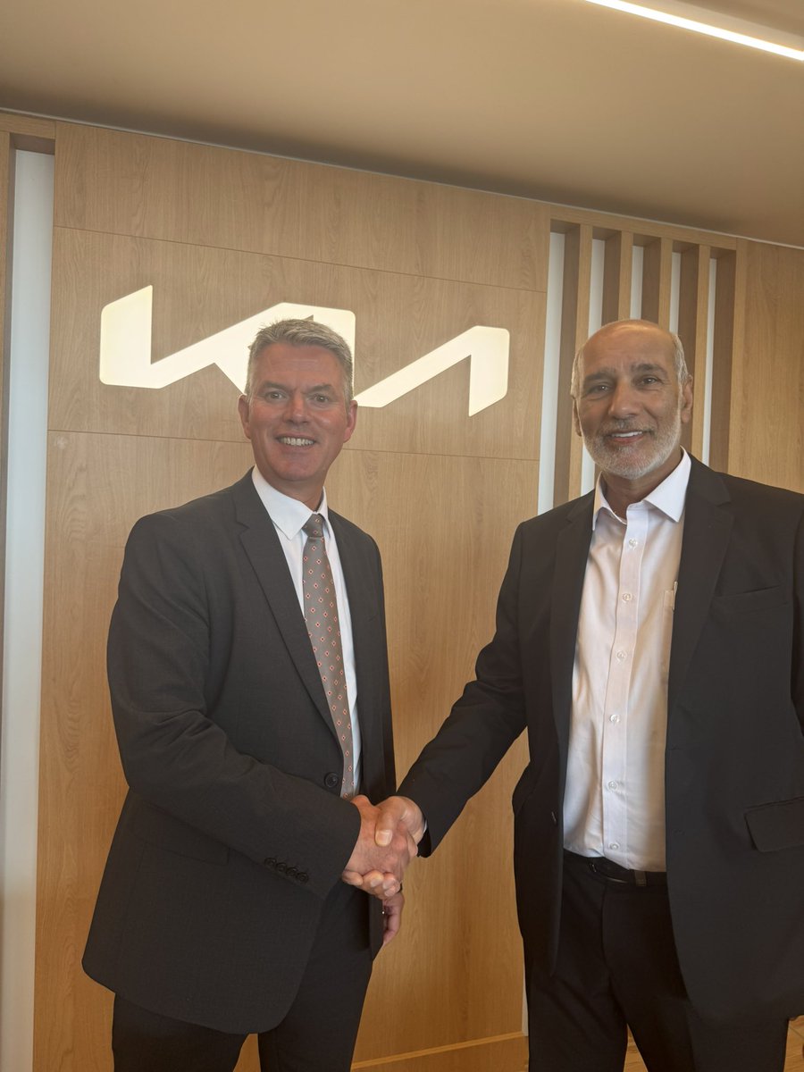 kashifashraf (@k4shf) on Twitter photo A huge congratulations to the #ElginFamily who own <a href="/OMCMotorGroup/">OMC Motor Group</a> on their brand new <a href="/KiaUK/">Kia UK</a> showroom ๐๐๐great investment by #LoveOldham company #OldhamPresident <a href="/OldhamCouncil/">Oldham Council</a> <a href="/TheOldhamTimes/">The Oldham Times</a> #OldhamHour A huge congratulations to the #ElginFamily who own <a href="/OMCMotorGroup/">OMC Motor Group</a> on their brand new <a href="/KiaUK/">Kia UK</a> showroom ๐๐๐great investment by #LoveOldham company #OldhamPresident <a href="/OldhamCouncil/">Oldham Council</a> <a href="/TheOldhamTimes/">The Oldham Times</a> #OldhamHour