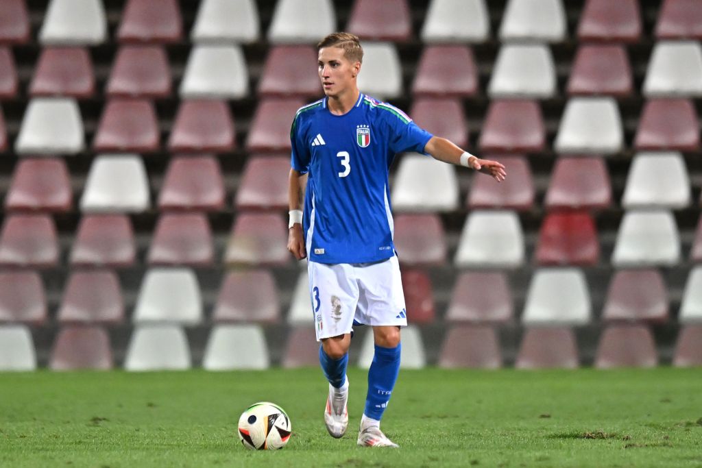 ⚫️🔵🇮🇹 Inter e Udinese hanno raggiunto un accordo per il trasferimento a titolo definitivo del terzino sinistro classe 2008 Mattia Marello. L'operazione prevede un corrispettivo di 800.000 euro, più bonus fino a 2-3 milioni di euro di valore complessivo. Nell’intesa è inclusa