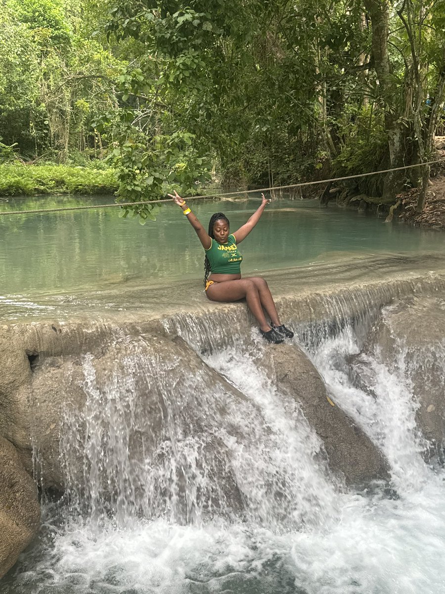 Love my country bad 🤍🇯🇲