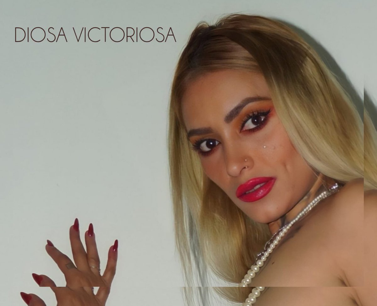 DiosaVictoriosa's tweet photo. 💋 https://t.co/3aX0ScrEWV