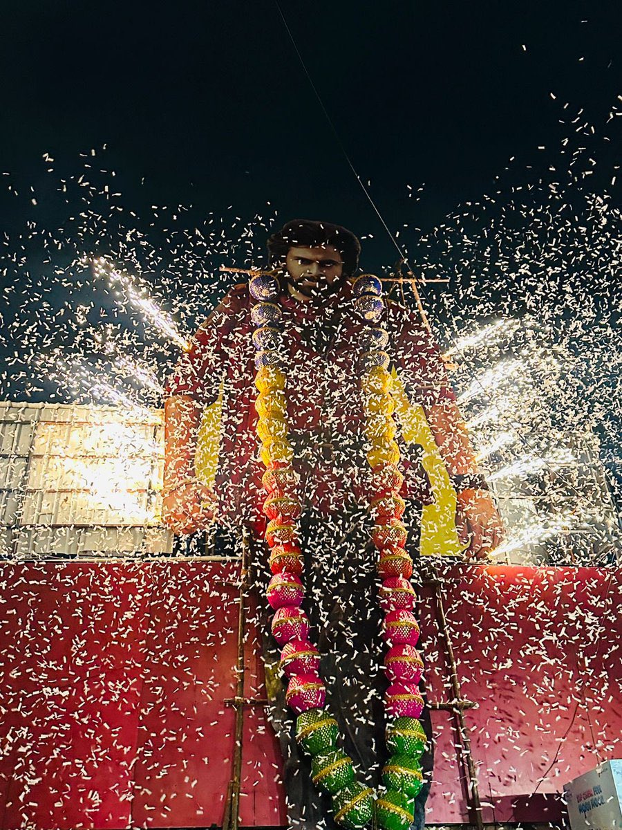 UsthadPSPK's tweet photo. Few More Minutes 🤩

#HariHaraVeeraMallu @PawanKalyan https://t.co/5iSXiJ2Ut3