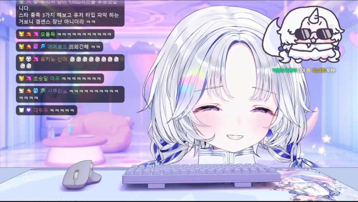 Yuny0521's tweet image. 안녕 ~ 난 빡빡이 스타 아르냥 아저씨야 ~
일단 나는 스타는 보고 할줄 아니까 , , ,
아저씨? 맞나? 걍 아빠라고 하자 유니야 . .
오늘은 , , 세상에 유니가 스타를 해본 날!!!
"그래 테란은 버리자. . . ."
잘생각했다 유니야 . . . 유는 프로토스를
더 잘할거 가테 , , 느리지만 쎄고 유닛…