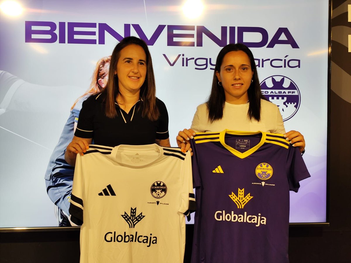 RadioMarcaAB's tweet image. 🚨Marca Castelo (23/07)
🎙️@luiscastelocorr
⚽#AlbaceteBalompié ➡️ 10.021 abonados, mini stage de pretemporada y amistoso
🔝@Tomnadal18
🔛 Presentación @virgy_garcia , entrenadora del @FundaAlbaFem
🎧 buff.ly/au8u8l1
🎞️ buff.ly/CP275JU