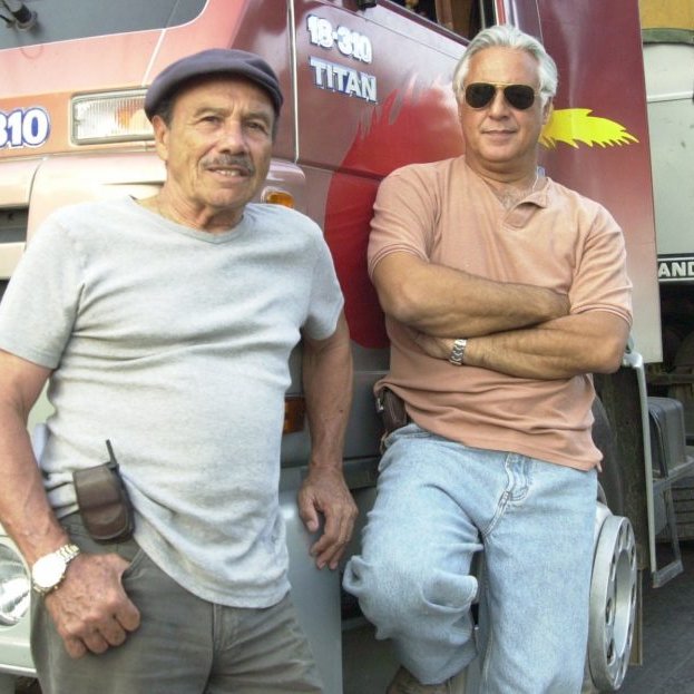 republiqueBRA's tweet image. 🚚 ♀️ Globo grava nova versão da série "Carga Pesada", substituindo os protagonistas originais homens por duas caminhoneiras mulheres.