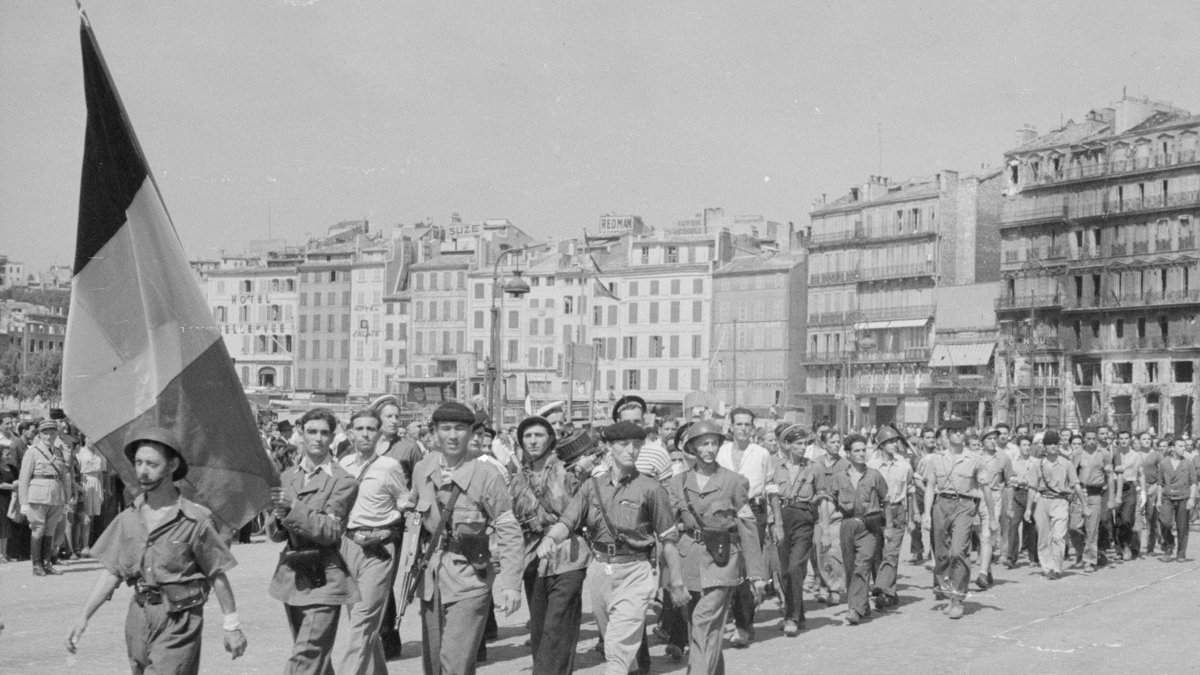 Aujourd’hui, nous commémorons le débarquement de Provence, l’opération DRAGOON. Cet élan victorieux venu par la mer était le début de la renaissance pour notre pays. Cette histoire c’est notre héritage. Il nous oblige.
#marinsdecombats