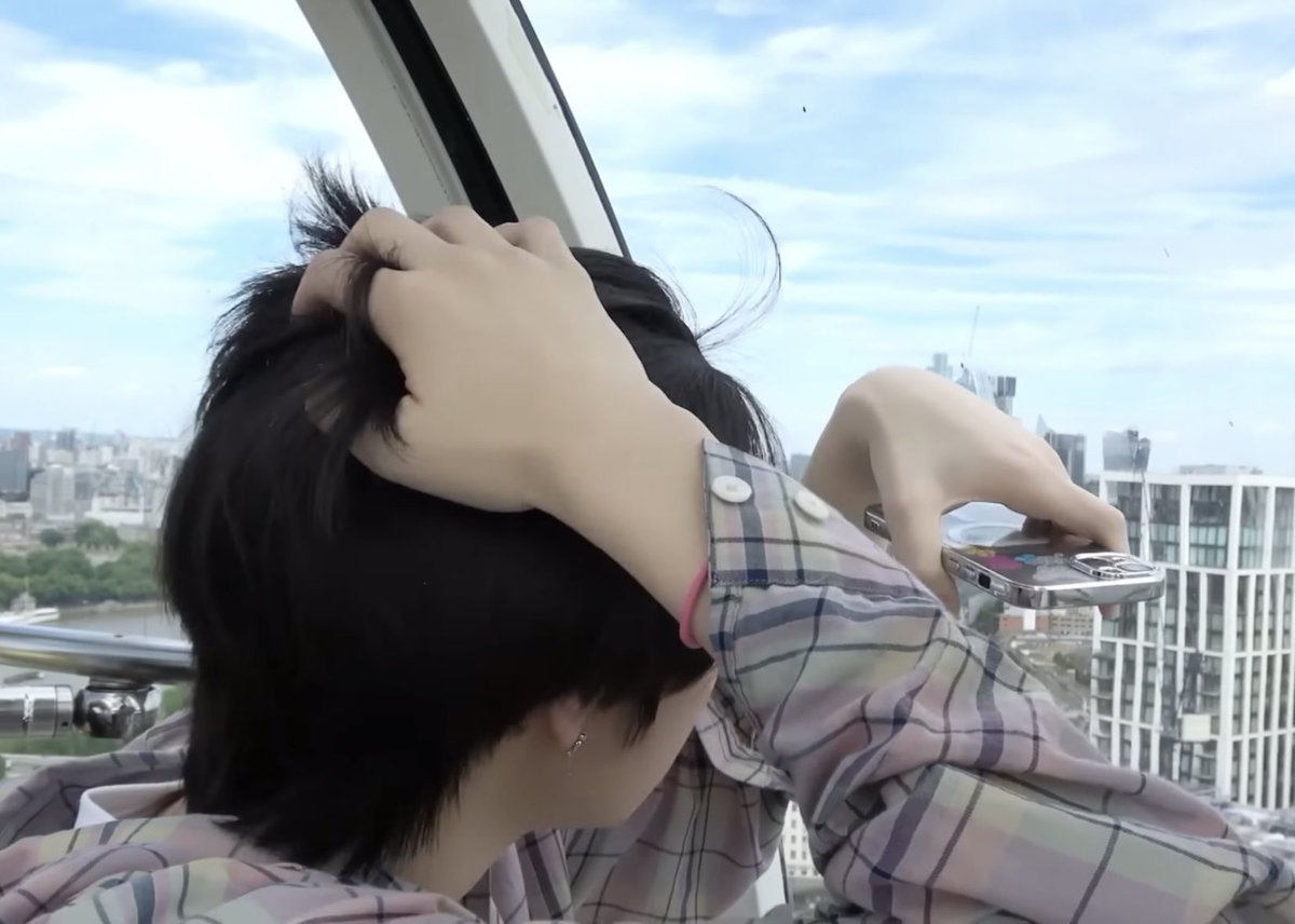 สุภาพบุรุษแกสบี้ tweet media