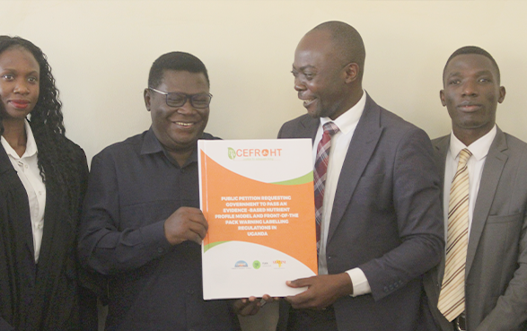 CefrohtUg's tweet image. Today, @CEFROHT @ug_lawsociety @ConsentUganda @SEATINIUGANDA @FianUganda handed over a petition to Justice Minister Hon. @norbertmao, urging support for a nutrient profile model. This is a crucial step towards clearer food labeling & promoting healthier choices for all Ugandans.…