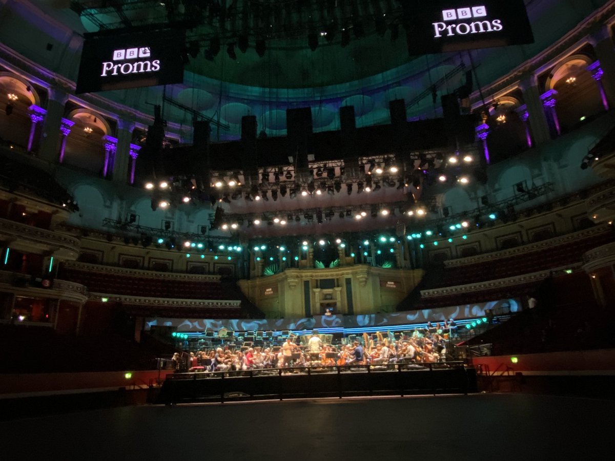 L’Orchestre National de France est au <a href="/RoyalAlbertHall/">Royal Albert Hall</a> de Londres ce mercredi soir pour les <a href="/bbcproms/">BBC Proms</a> avec <a href="/RandallGoosby/">Randall Goosby</a> et <a href="/CristiMacelaru/">Cristian Macelaru</a> avec au programme une « French Night » !

royalalberthall.com/tickets/proms/…

Diffusion en direct sur <a href="/BBCRadio3/">BBC Radio 3</a> et <a href="/BBCSounds/">BBC Sounds</a> à 18h30 heure locale.