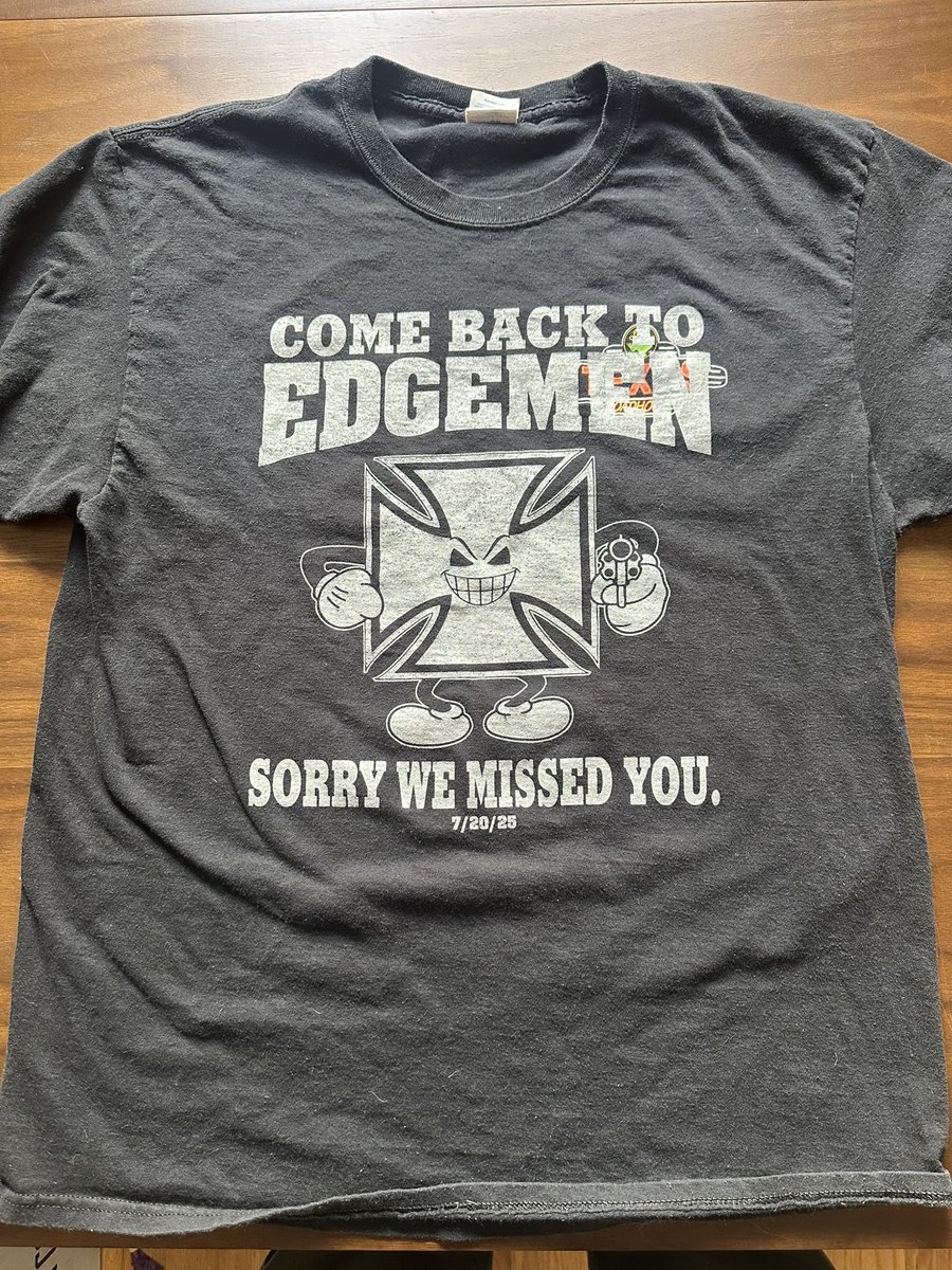 StrengthOfFates's tweet image. Don’t worry I got the show specific HAYWIRE x TEXAS ROADHOUSE collab