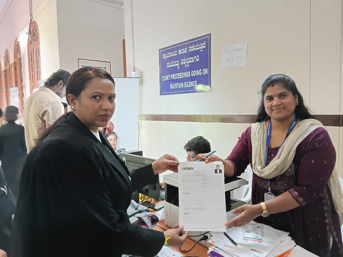 HqPostal's tweet image. A dedicated marketing team from Bengaluru GPO conducted a #DCDP camp at the premises of the High Court of Karnataka.
A significant number of PLI and POSB accounts were opened, and Aadhaar updates were successfully carried out, bringing postal services closer to the people.