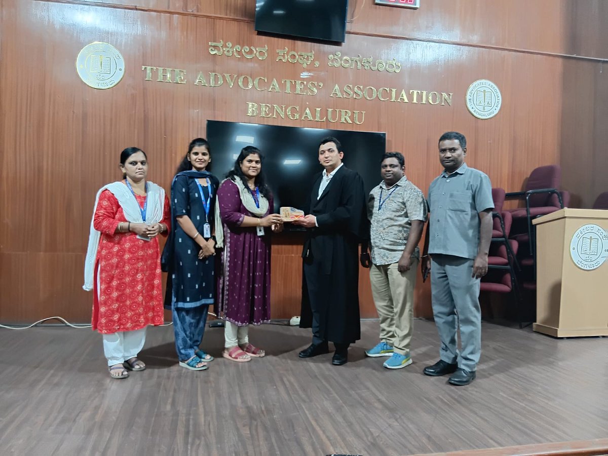 HqPostal's tweet image. A dedicated marketing team from Bengaluru GPO conducted a #DCDP camp at the premises of the High Court of Karnataka.
A significant number of PLI and POSB accounts were opened, and Aadhaar updates were successfully carried out, bringing postal services closer to the people.