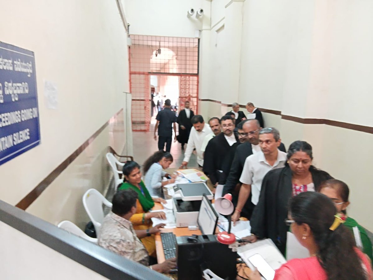 HqPostal's tweet image. A dedicated marketing team from Bengaluru GPO conducted a #DCDP camp at the premises of the High Court of Karnataka.
A significant number of PLI and POSB accounts were opened, and Aadhaar updates were successfully carried out, bringing postal services closer to the people.
