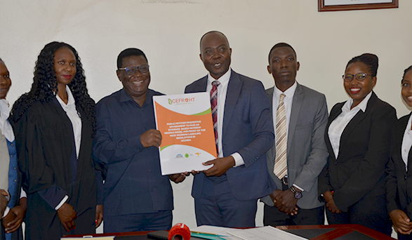 CefrohtUg's tweet image. Today, @CEFROHT @ug_lawsociety @ConsentUganda @SEATINIUGANDA @FianUganda handed over a petition to Justice Minister Hon. @norbertmao, urging support for a nutrient profile model. This is a crucial step towards clearer food labeling & promoting healthier choices for all Ugandans.…