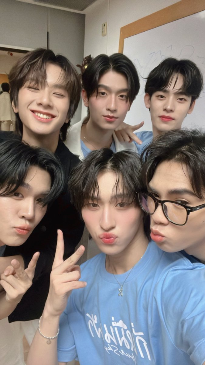 kongjiro_'s tweet image. 1 ปีแล้วไวมากเลย ขอบคุณทุกคนมากๆเลยน้ารักน้า คิดถึงทุกคนเลยพวกอ้วมมมมท #OneYearWithYourSky