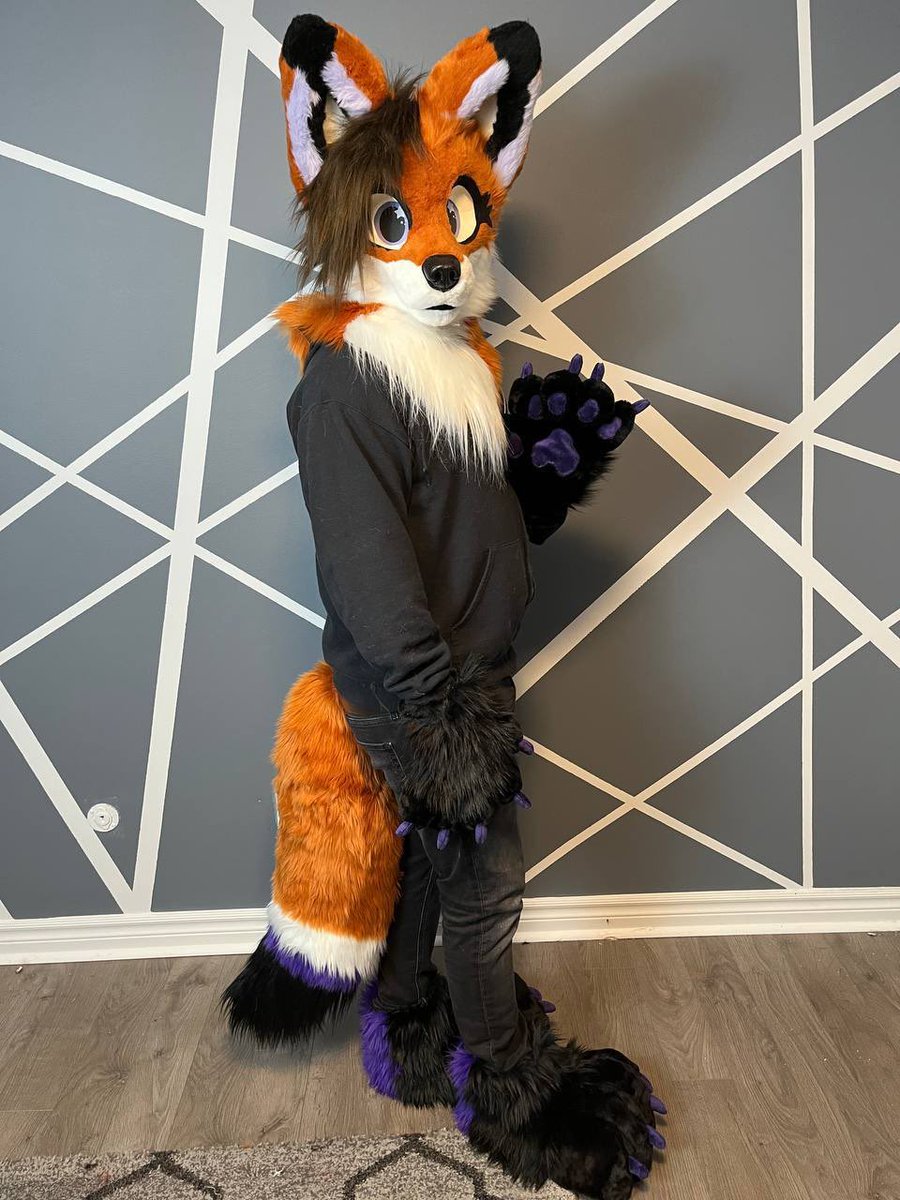 SewingStuffs ๐จ๐ฆ๐ (@sewingstuffs) on Twitter photo Fox fursuit custom we finished up 2024
One of my last suits built on a resin base by <a href="/DvC_Ciara/">DreamVision Creations โฉ Furry Siesta GoH</a>
She is a fullsuit tbh our model was larger than the client
#fursuit #fursuitmaker #fursuitcommission #furryfandom Fox fursuit custom we finished up 2024
One of my last suits built on a resin base by <a href="/DvC_Ciara/">DreamVision Creations โฉ Furry Siesta GoH</a>
She is a fullsuit tbh our model was larger than the client
#fursuit #fursuitmaker #fursuitcommission #furryfandom