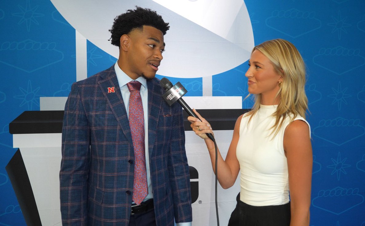 avariehoward31's tweet image. Big Ten Media Days ✔️
2025 Season 🔜
Next stop: KC 📍
@HailVarsity | @HurrdatSports