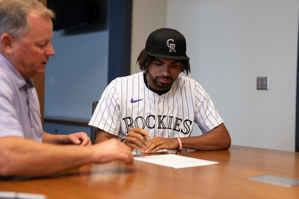 RedbirdBaseball's tweet image. 𝗢𝗳𝗳𝗶𝗰𝗶𝗮𝗹𝗹𝘆 𝗼𝗳𝗳𝗶𝗰𝗶𝗮𝗹🔒
Tyrelle Chadwick is officially a Colorado Rockie.