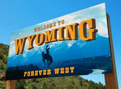 GoNewsConnect1's tweet photo. A federal judge dismissed a lawsuit against Wyoming's new law requiring proof of citizenship and state residency to register to vote. Secretary of State Chuck Gray called it a major win for election integrity, criticizing the suit as a baseless political attack led by Democrat lawyer Marc Elias.