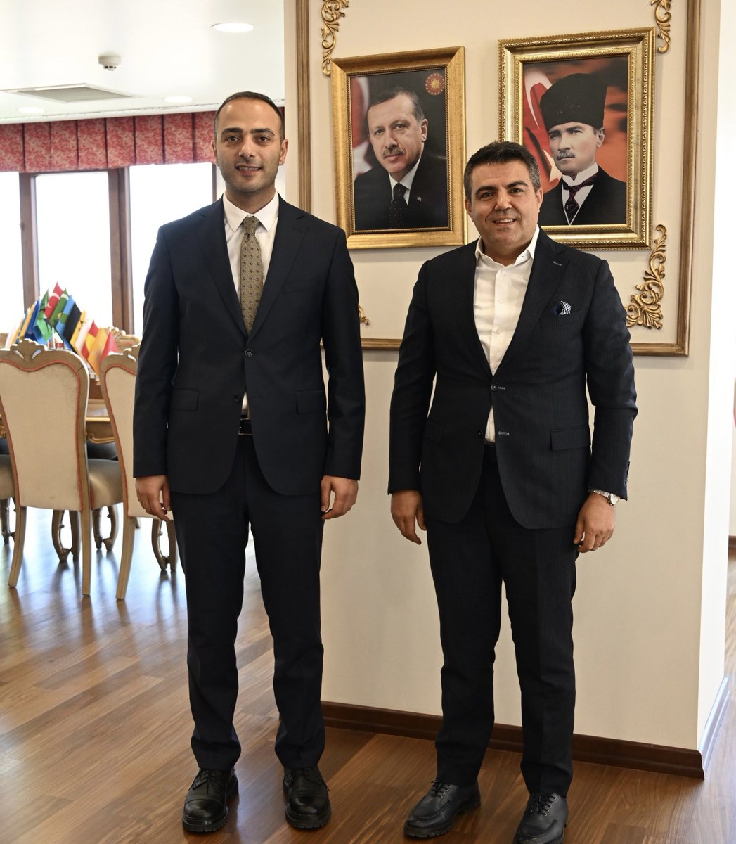 Beşir Açıkça (@besiracikca) on Twitter photo Gaziosmanpaşa Belediye Başkan Vekili Sn. <a href="/eraykaradeniz/">Eray Karadeniz</a>’i ziyaret ederek hayırlı olsun dileklerimizi ilettik.
Nazik misafirperverlikleri için başkanımıza teşekkür ediyor, Gaziosmanpaşa’mız adına yürütecekleri hizmetlerde kolaylıklar ve başarılar diliyorum. Gaziosmanpaşa Belediye Başkan Vekili Sn. <a href="/eraykaradeniz/">Eray Karadeniz</a>’i ziyaret ederek hayırlı olsun dileklerimizi ilettik.
Nazik misafirperverlikleri için başkanımıza teşekkür ediyor, Gaziosmanpaşa’mız adına yürütecekleri hizmetlerde kolaylıklar ve başarılar diliyorum.