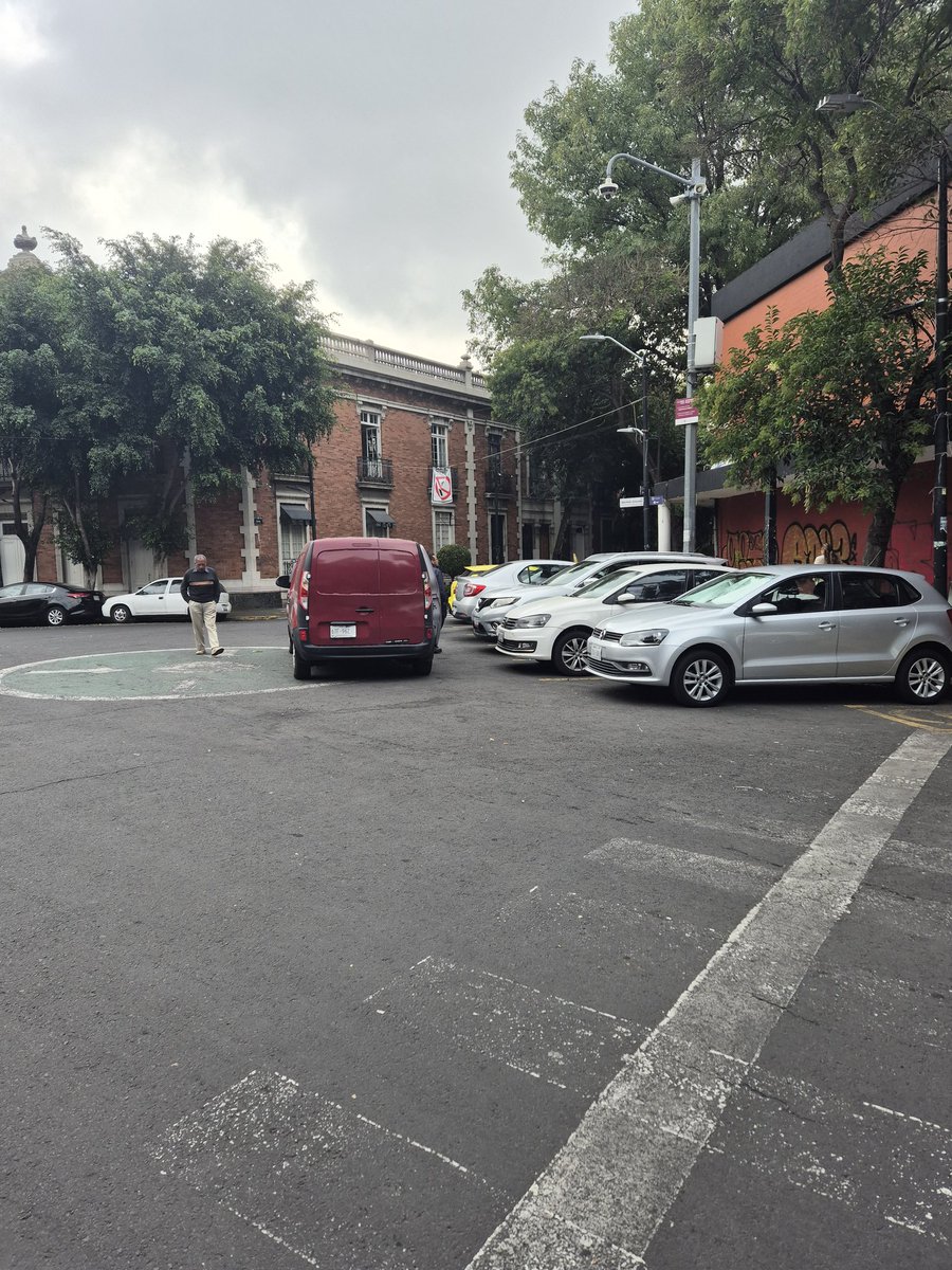 Ana González (@anagonmx) on Twitter photo Buenos días <a href="/UCS_GCDMX/">Unidad de Contacto del Secretario SSC CDMX</a>. Favor de coordinar envío de policía de tránsito a Turín y Abraham González col Juárez. Necesitamos parquímetros en toda la colonia Juárez <a href="/ClaraBrugadaM/">Clara Brugada Molina</a>. Buenos días <a href="/UCS_GCDMX/">Unidad de Contacto del Secretario SSC CDMX</a>. Favor de coordinar envío de policía de tránsito a Turín y Abraham González col Juárez. Necesitamos parquímetros en toda la colonia Juárez <a href="/ClaraBrugadaM/">Clara Brugada Molina</a>.