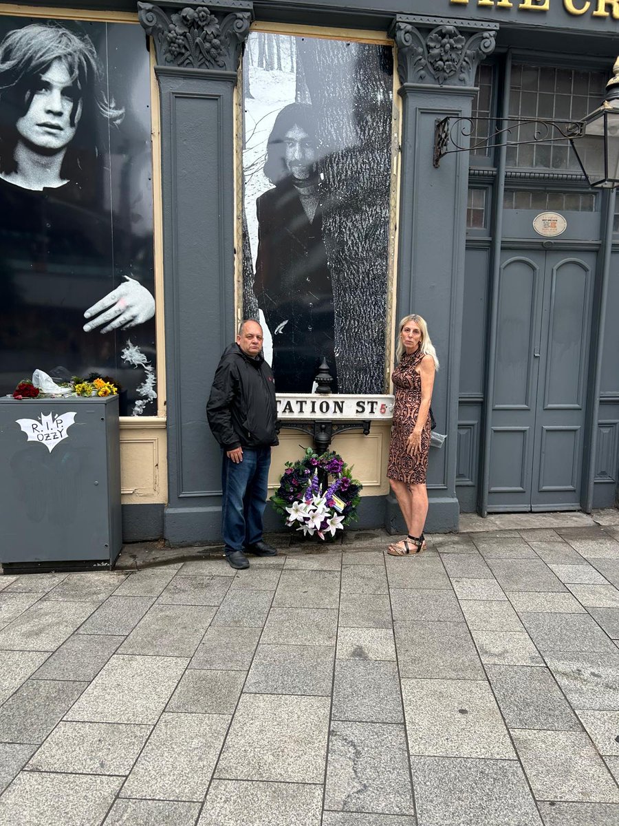 SouthsideDist's tweet image. We’re deeply saddened by the passing of Ozzy Osbourne. A true icon, his legacy began right here in Southside, where Black Sabbath played their first gig at The Crown. We’ve laid a wreath outside The Crown in his honour.