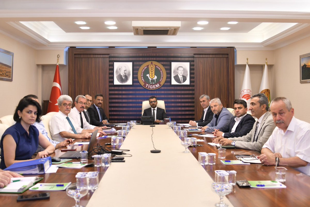 Tarım ve Ormancılık Hizmet Kolu'nun Yetkili Sendikası Toç Bir-Sen olarak; Kamu İşveren Heyeti ile imza altına aldığımız 7. Dönem Toplu Sözleşmesi gereği, 2024 ve 2025 yılları için TİGEM Personeline verilecek olan Koruyucu Giyim ve Donanım Malzemelerine ilişkin usul ve esasları