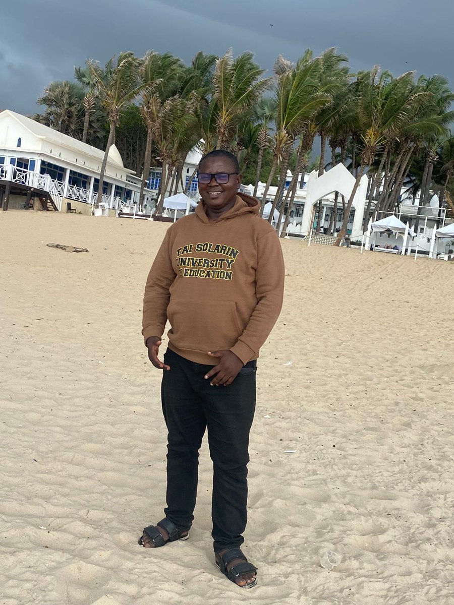 isholabaryor's tweet image. Even across borders... TASUED merch hits differently.
It's more than a sweatshirt. It's heritage. It's home.
🎓 Tai Solarin University of Education...the premier & preferred federal varsity of Education.
DM @1105label via Instagram to order yours directly.
#TASUED #TASFUED
