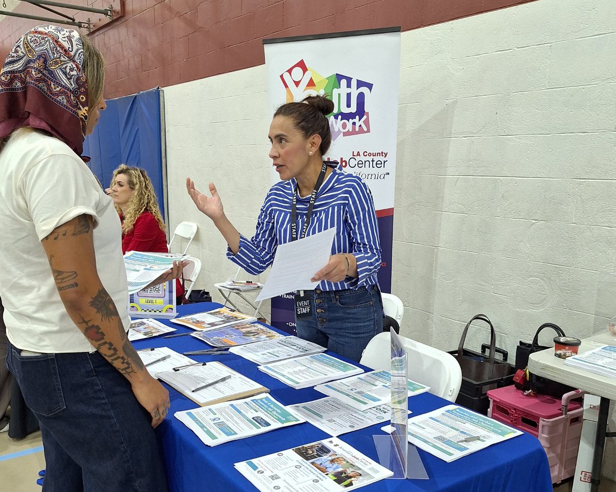 EconOppLA's tweet image. DEO joined community partners in Pasadena for the “Rebuild & Rise! Hire a Survivor” Job Fair & Recovery Pop-Up, an event focused on supporting families impacted by the January fires.
➡️ For additional resources and updates, visit: bit.ly/DEOWildfireRes…