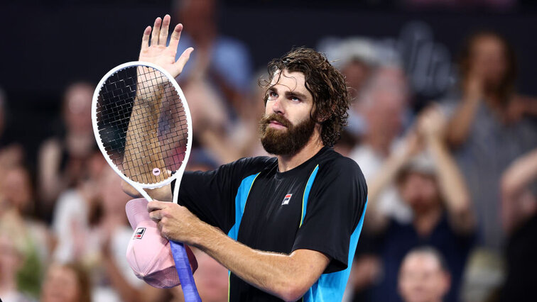 OssamaSelim's tweet photo. Reilly Opelka wins 7‑6(4), 6‑7(5), 6‑3 over Murphy Cassone in Washington’s opening round—classic big-serve battle! #ATP #DCCitiOpen https://t.co/LXOXqmSjuO