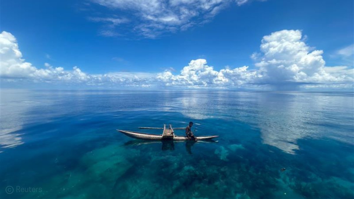 volker_turk's tweet image. Milestone for people & our planet with sweeping #ICJ advisory opinion on #ClimateChange!
It affirms Govts’ obligations to protect our climate & environment & uphold our human rights.
This is a roadmap for #ClimateJustice, remedies for harm & a just transition for all.
@CIJ_ICJ