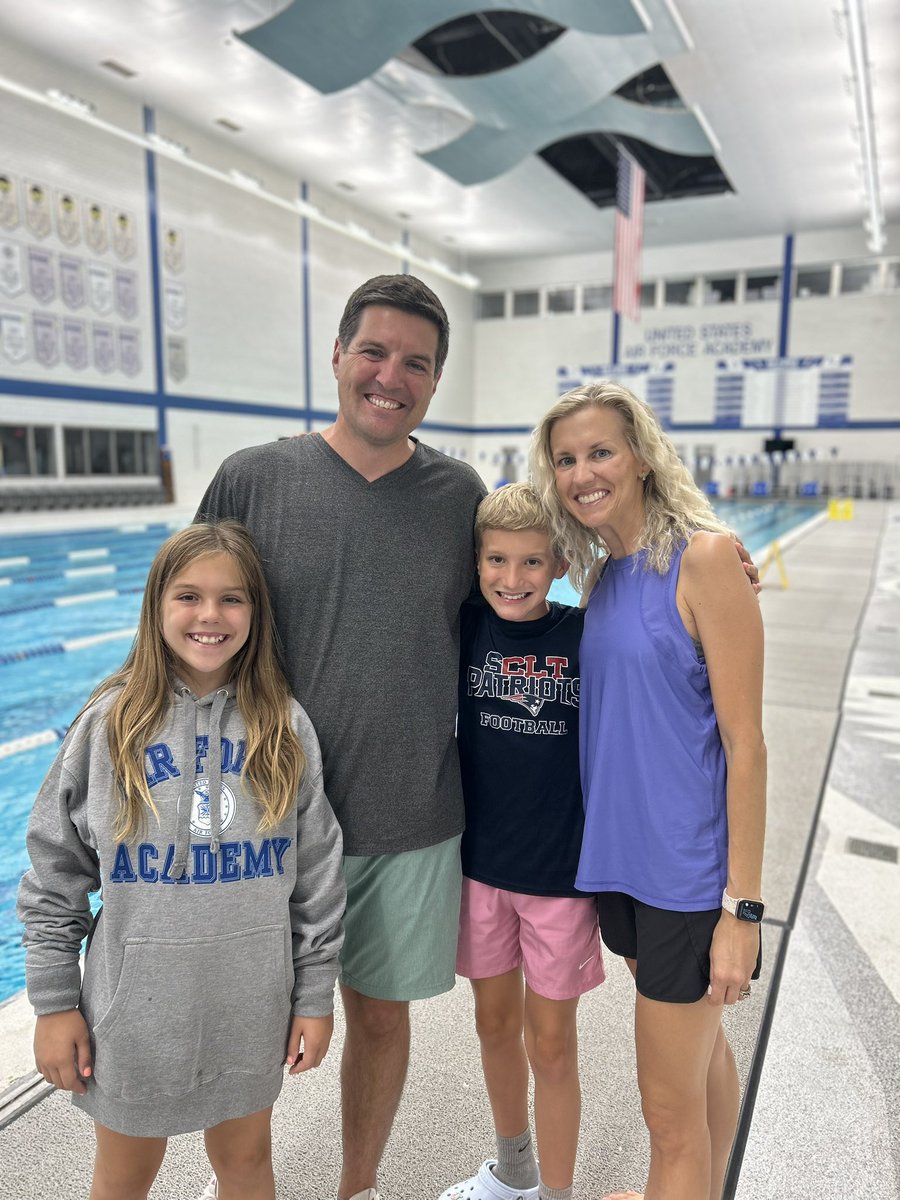 Found some more of our people! 🏊‍♂️

Two USAFA grads (‘02), Col Matt Horner and Col Marshal Hayley stopped by the Cadet Natatorium yesterday! 

#FlyFightWin #AimHigh