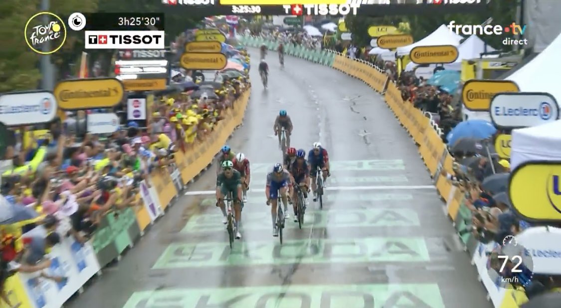 EntrevueFr's tweet image. Tour de France: Jonathan Milan s’offre une deuxième victoire au sprint à Valence
entrevue.fr/tour-de-france…