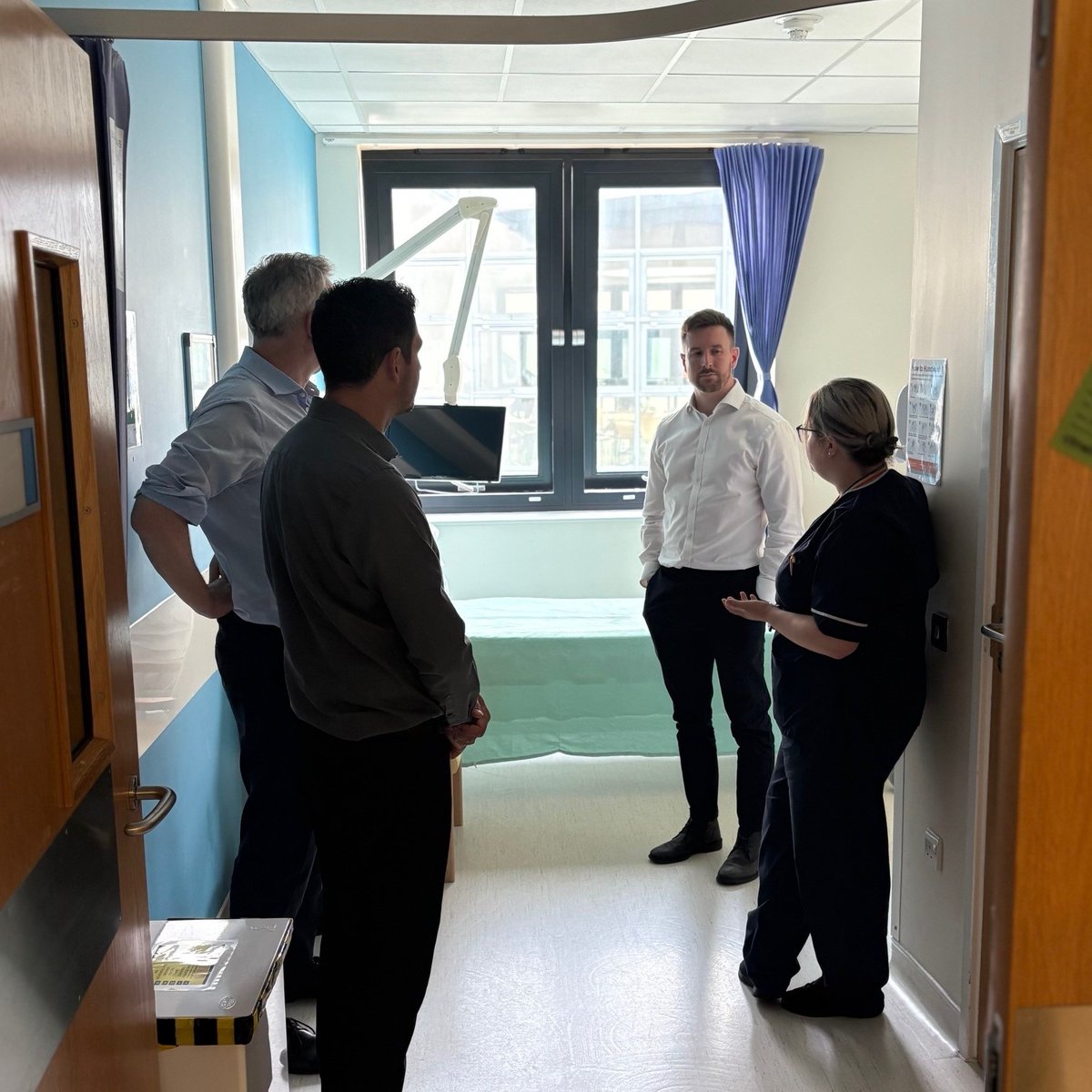 CPFT_NHS's tweet image. Great to welcome Ben Jupp from NHS England to CPFT today! π
He toured Peterborough centres & joined a roundtable with senior AHPs including former CPFT colleagues Rachel Wakefield & Poonam Hyland.
We're proud to showcase the amazing rehab work across our services!π