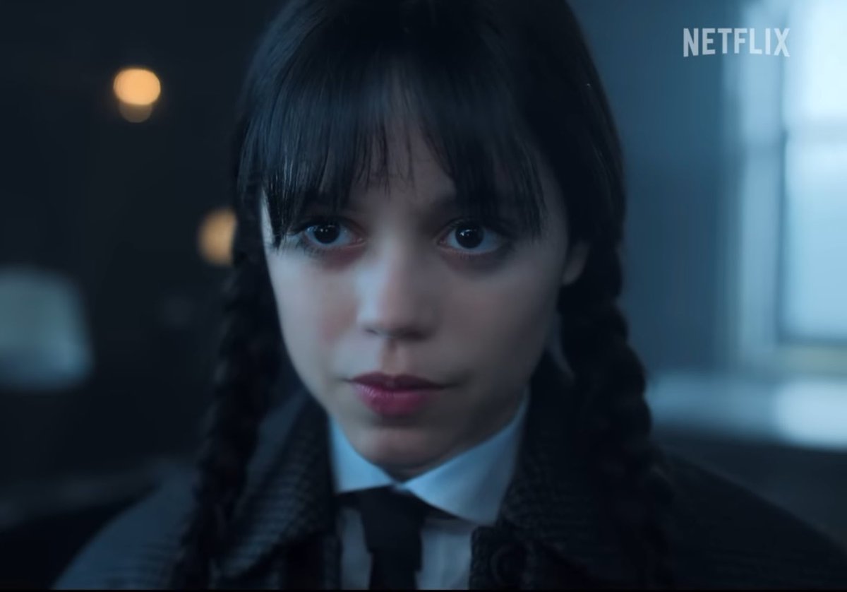 phantasmagorc's tweet image. matching braids, matching bangs…..what’s next?? matching surnames??