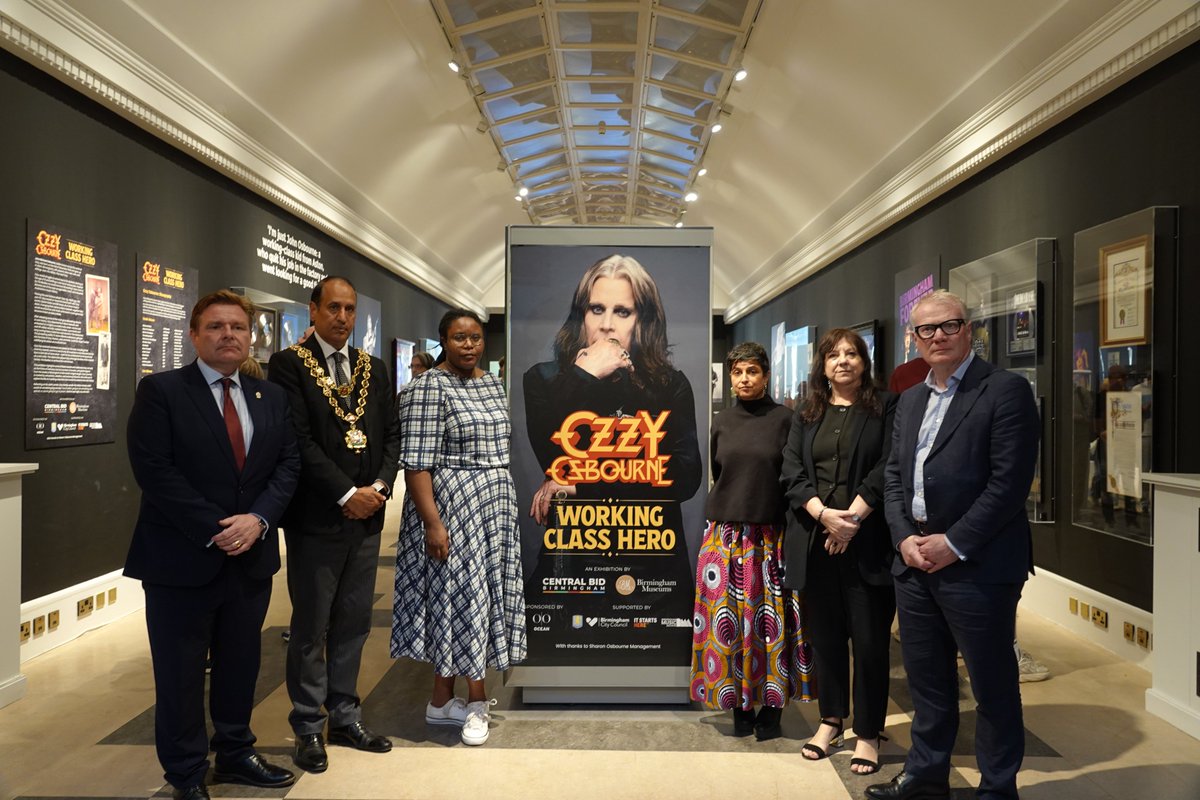 BrumLeader's tweet image. It was an honour to pay my respects to the Prince of Darkness at @BM_AG today where a book of condolence has been opened in his memory.
Ozzy's legacy will live long into the future, and the tributes being paid here in Birmingham and across the world show just how loved he was.