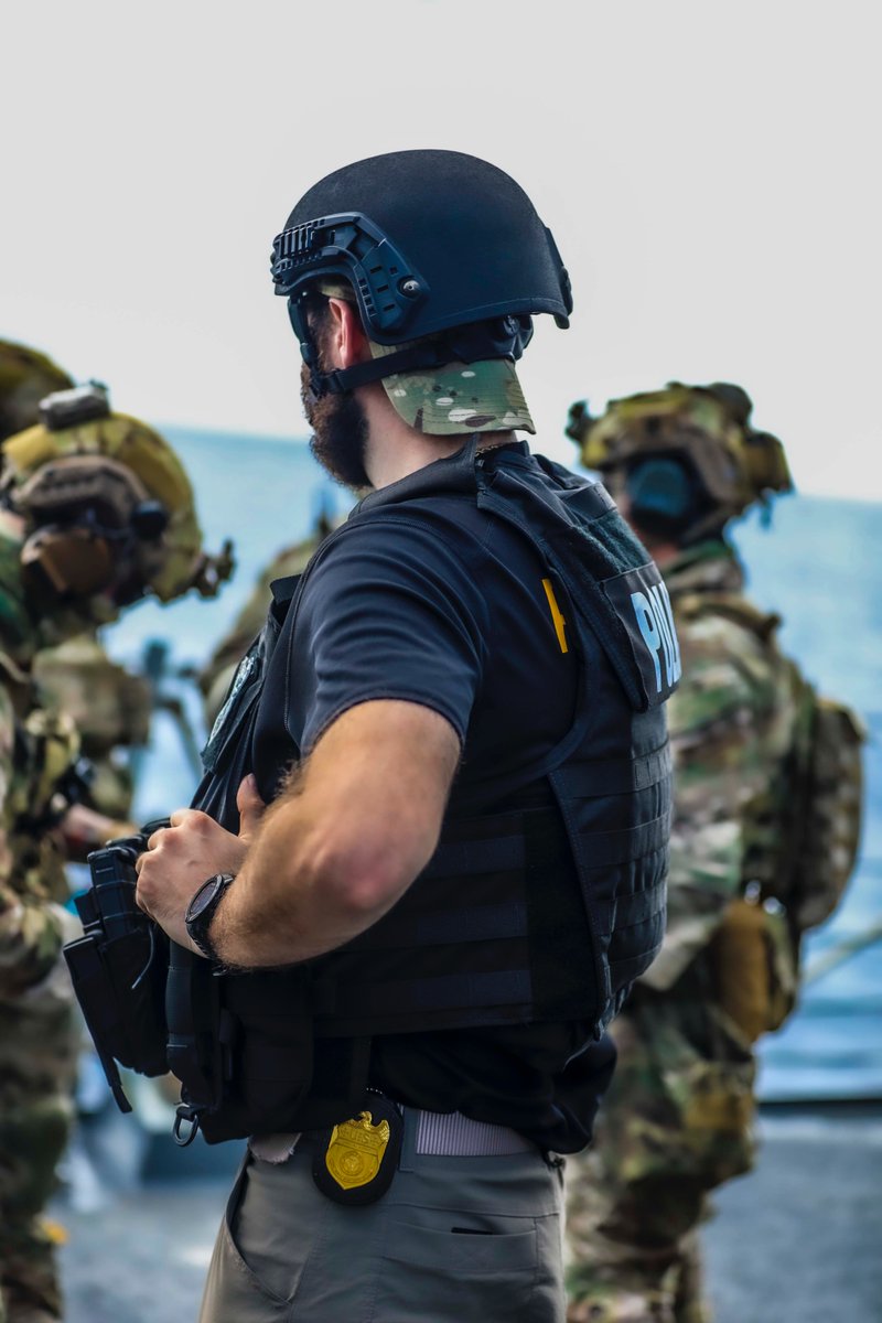 RealNCIS's tweet image. #NCIS assisted in a $50M counter-narcotics bust at sea with @USCG LEDET. 1,700 kg of cocaine seized, 2 suspects detained. A win for interagency ops against transnational crime. #CounterNarcotics #USSampson #USNavy
