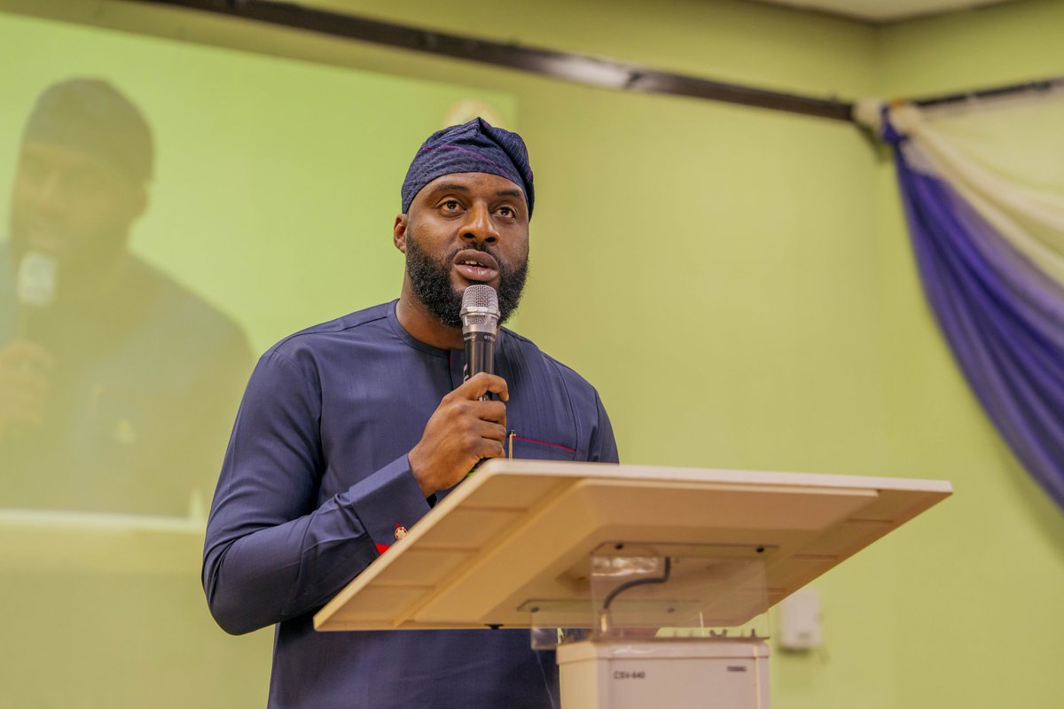 Adebo_ogund's tweet image. Today, at the University College Hospital (UCH), Ibadan, we celebrated the groundbreaking of the Mobile Truck Clinic and Molecular Laboratory, a transformative stride in our fight against HPV-related diseases and preventable cancers.
It was an honour to stand with our health…