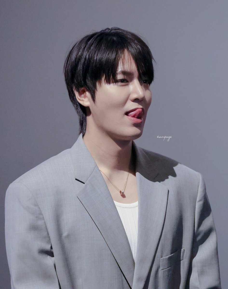 healingsuam1028's tweet photo. 250723 
영화 #전지적독자시점 무대인사

😋

#이민호 https://t.co/45Y8D02cEh