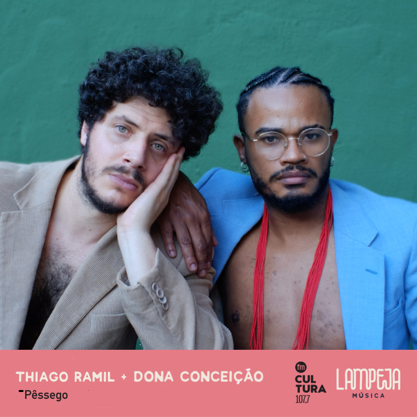 Nesta quarta, às 21h, na <a href="/FM_Cultura/">FM Cultura - 107.7</a> 107.7, tem <a href="/lampeja/">Lampeja Música</a> com a participação de <a href="/thiagoramil/">Thiago Ramil</a> e #DonaConceicão. Eles contam a história de “Pêssego”, primeiro single do álbum “Gosto”. ✳︎ Ouça em fmcultura.com.br.  Ou quinta, às 23h, na <a href="/RadioMec/">Rádio MEC</a>. 📷: eliasficavontade