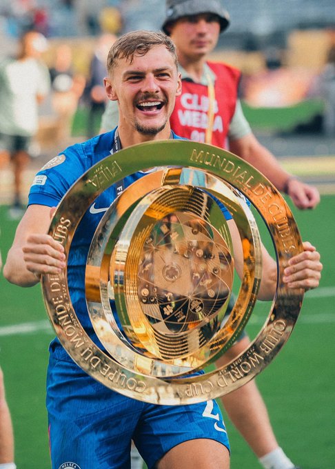 FromTheShedEnd's tweet image. 🚨 Fulham are interested in Kiernan Dewsbury-Hall.
It's understood Fulham have explored the conditions of a loan & permanent deal. A formal approach to Chelsea will follow if they believe there is a deal to be done. #CFC
(@skysports_sheth)