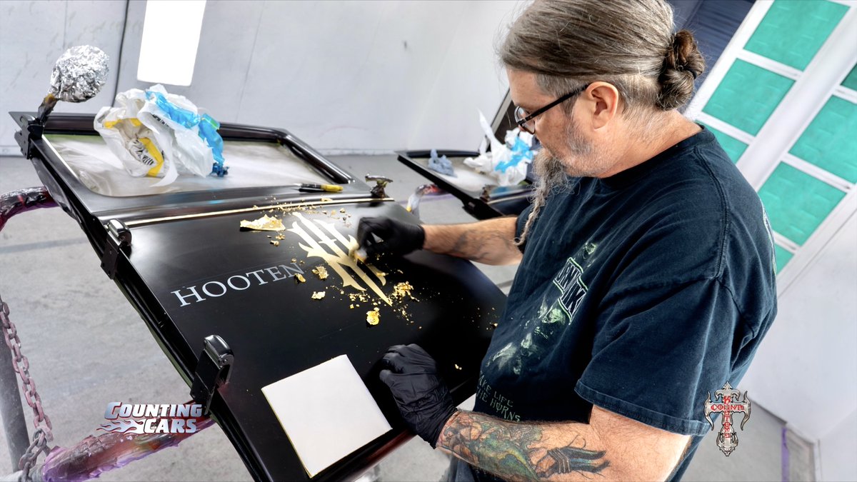 CountsKustoms's tweet image. Need some gold leaf on your next project? Of course you do! @RyanAtCounts applies just the right amount of shine to make these rides pop on the road. Contact us to get yours done at Count’s Kustoms! Email bikeprojects@countskustoms.com today. @DannyCountKoker #goldleaf