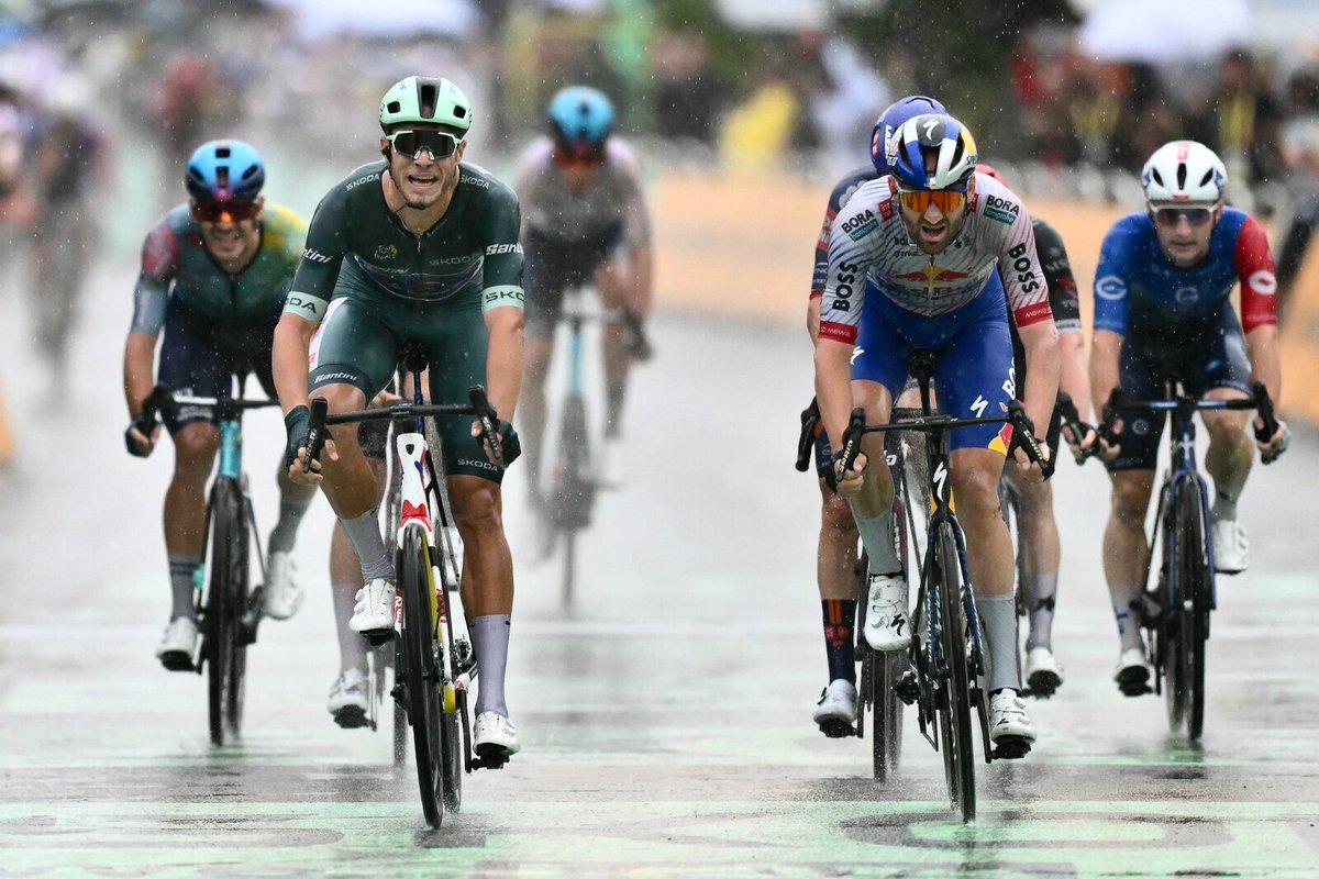 humanite_fr's tweet image. Tour de France-17e étape : Jonathan Milan, le géant vert sort du déluge
➡️ l.humanite.fr/FPi