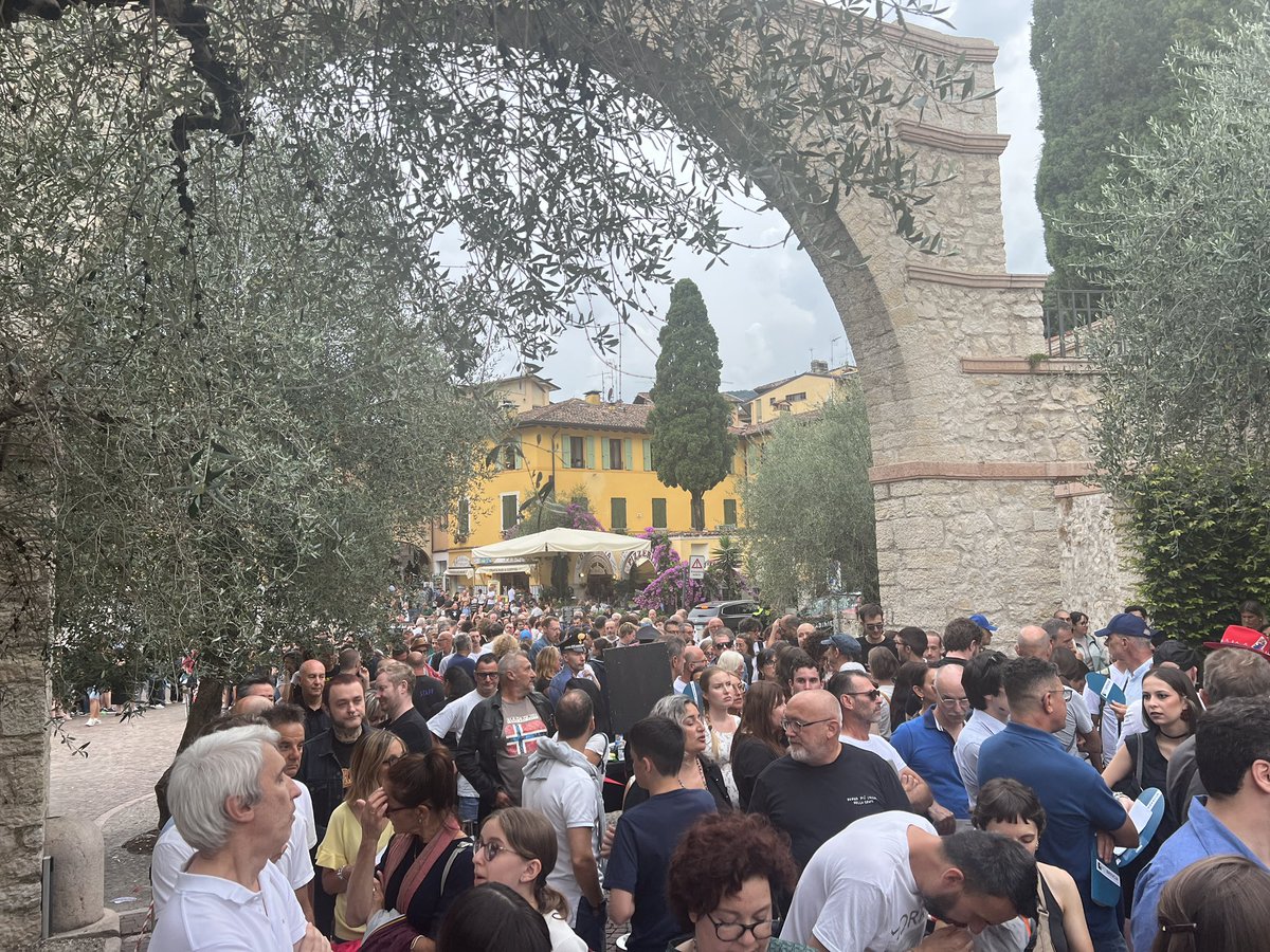brianlforbes's tweet image. In Gardone Riviera for #Morrissey #MorrisseyTour2025 #2025gigs