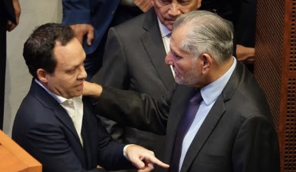 MLopezSanMartin's tweet photo. Ningún coordinador de oposición hoy en la Permanente del Congreso 

Ni una palabra de @RicardoAnayaC (PAN), @manuelanorve (PRI) y @ClementeCH (MC) sobre Adán Augusto y sus nexos con el presunto criminal Hernán Bermudez

El silencio parece complicidad 

¿Dónde están los tres? https://t.co/8EGRzXyeOp