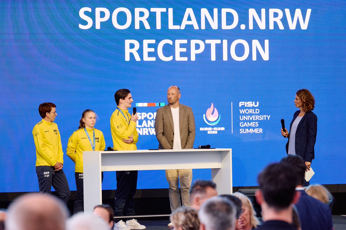 landnrw's tweet image. „Wir wollen Gastgeber für Olympische & Paralympische Spiele an Rhein & Ruhr werden.“ Mit diesen Worten hat MP @HendrikWuest den #SportlandNRW-Empfang am Rande der @FISU World University Games eröffnet. Im Fokus: Spitzensport & die Bedeutung internationaler Sport-Events für #NRW.