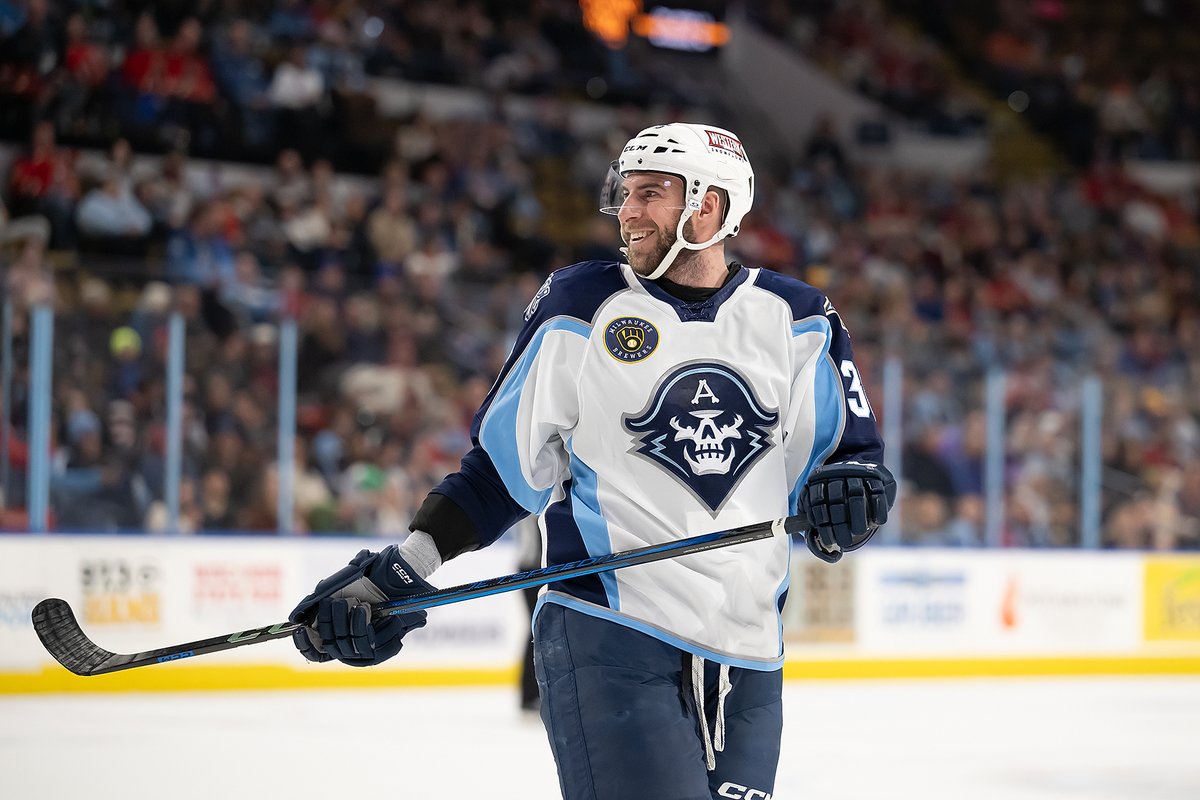 mkeadmirals's tweet image. this is a Rino appreciation post. 👊
#36's year in photos 📸