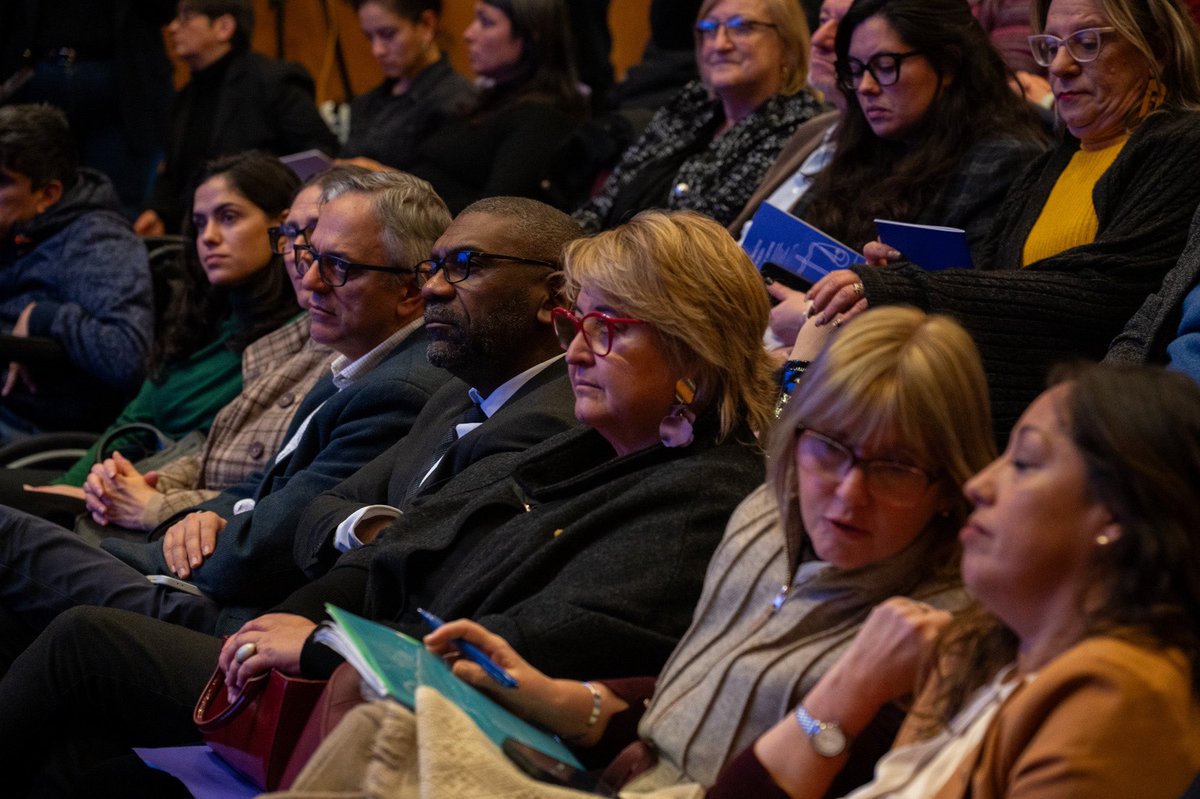 Parlamento_UY's tweet image. 👉 Con la presencia de la Presidenta de la Asamblea General @CosseCarolina, esta mañana en el Auditorio anexo a la Torre Ejecutiva se instaló el Consejo Nacional de Género.
(+) goo.su/rUeBme