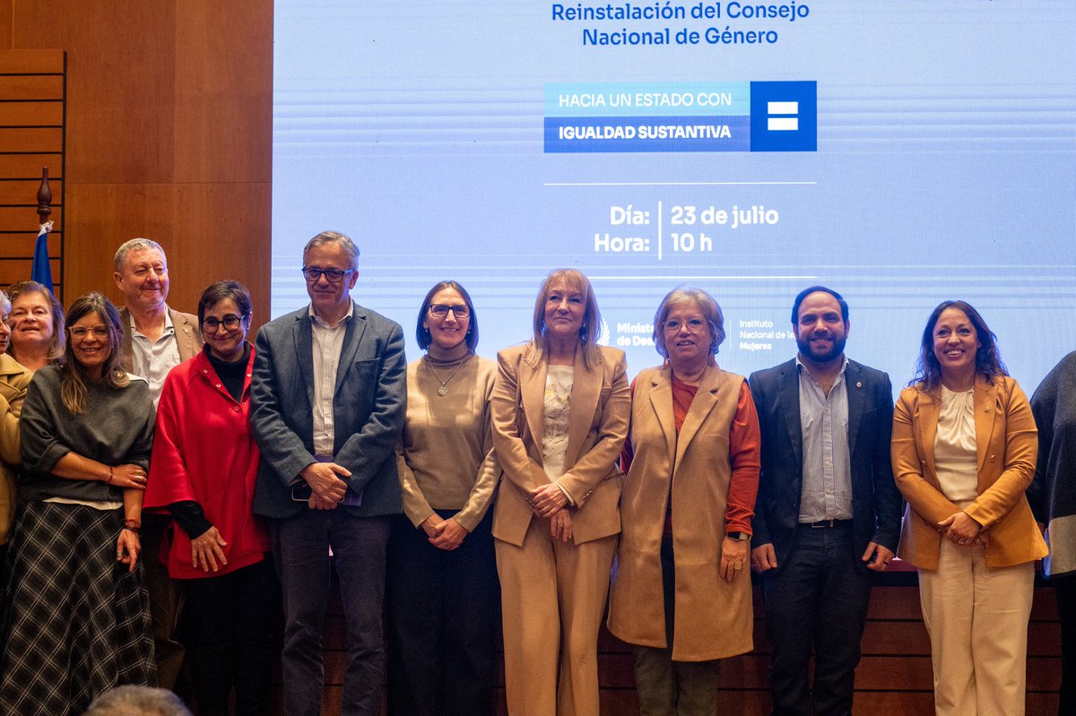 Parlamento_UY's tweet image. 👉 Con la presencia de la Presidenta de la Asamblea General @CosseCarolina, esta mañana en el Auditorio anexo a la Torre Ejecutiva se instaló el Consejo Nacional de Género.
(+) goo.su/rUeBme