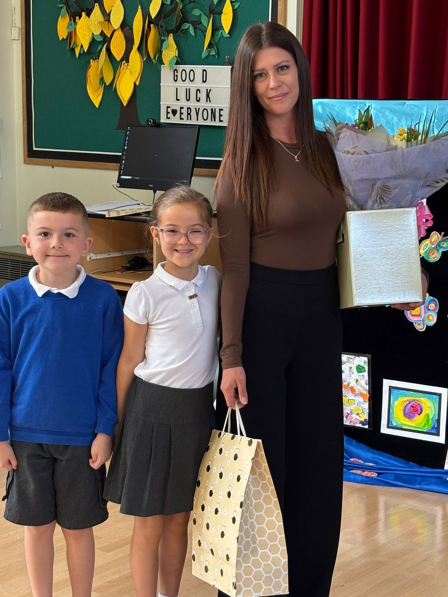 RockinghamJI's tweet image. Today we say good luck and a farewell to Miss Oxer who will be leaving us this year and Miss Oldham who will be going off to enjoy her maternity leave. A huge thank you for your hard work and commitment good luck to you both we will miss you 💐